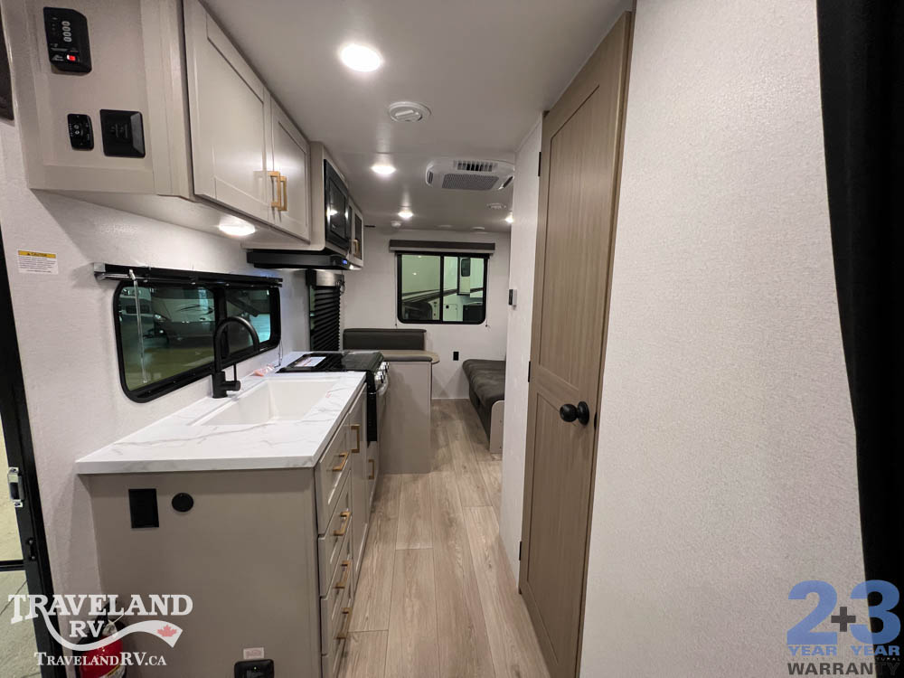 2027 Jayco Jay Flight SLX 210QBW - Image 3