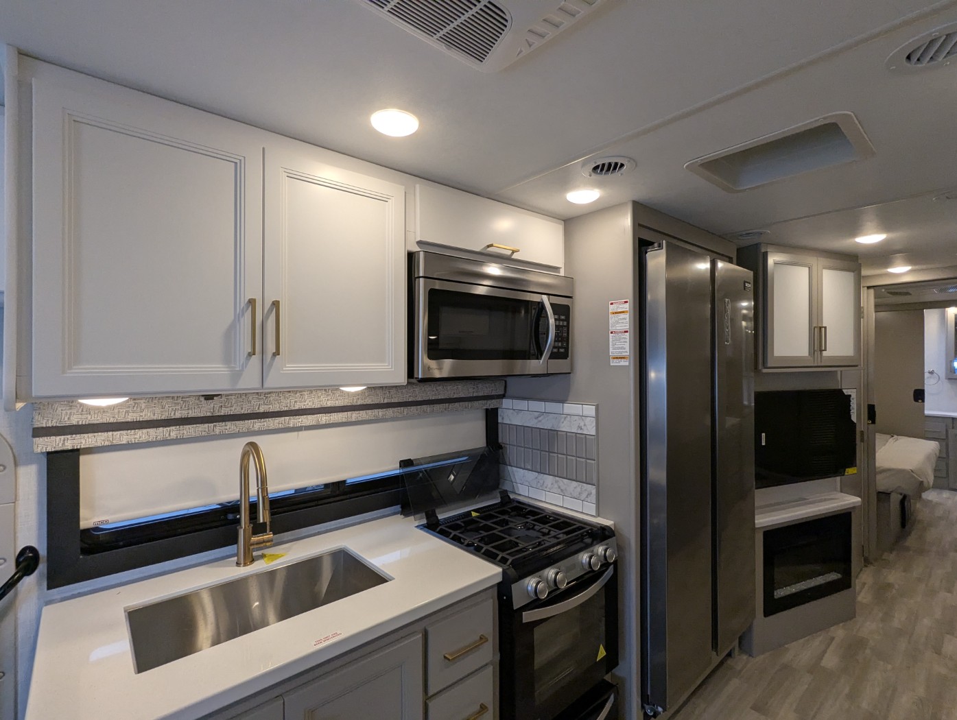 2026 Thor Motor Coach Windsport 35G - Image 9