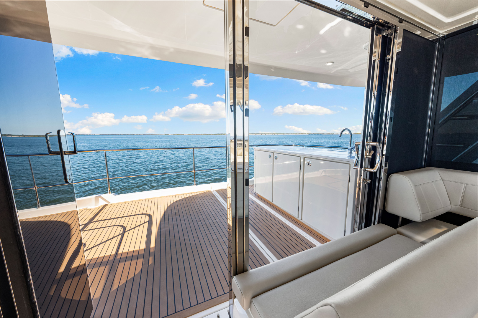 2022 Aquila 54 Yacht - Image 64