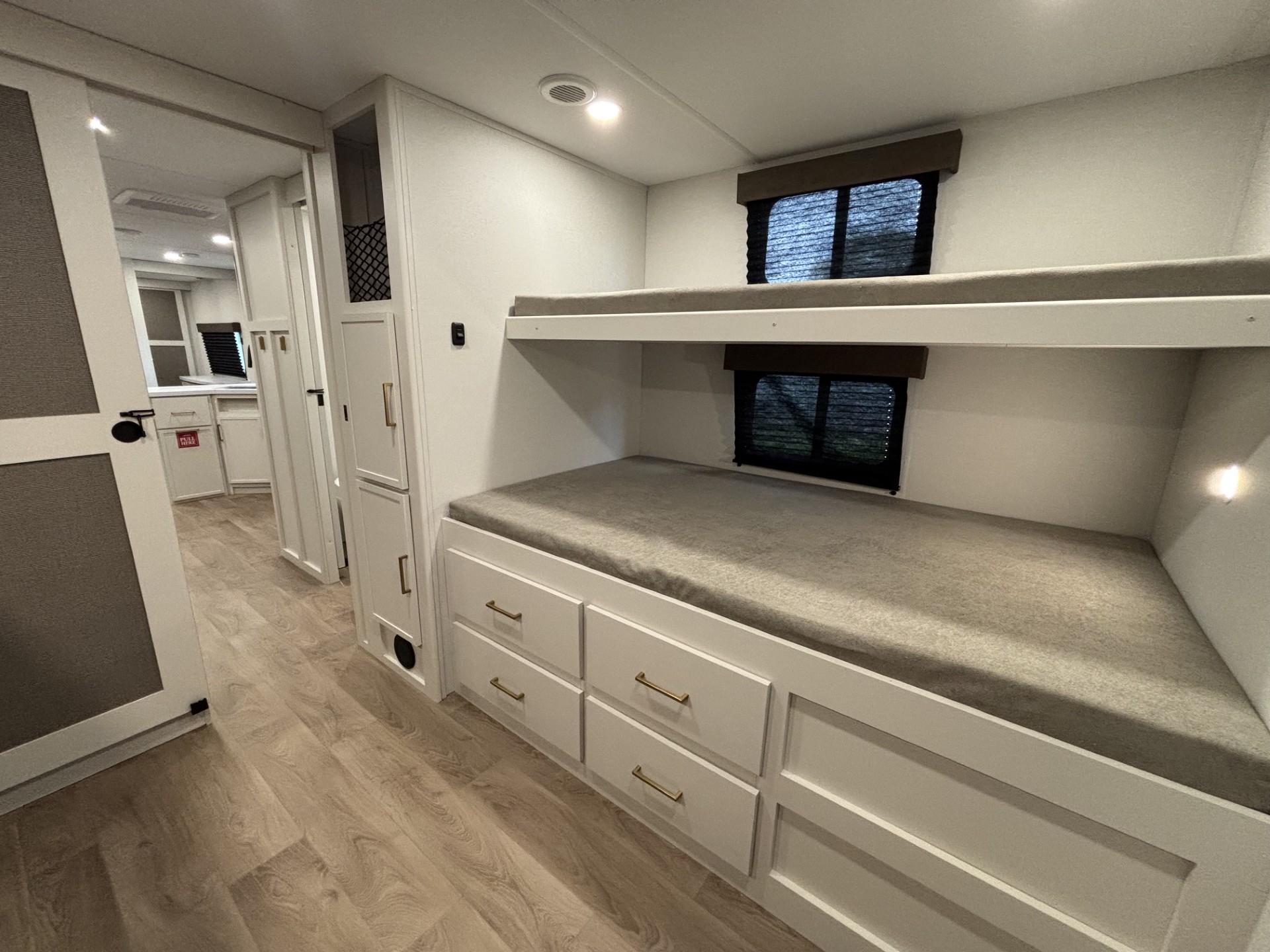 2027 Grand Design Transcend 335BHT - Image 18