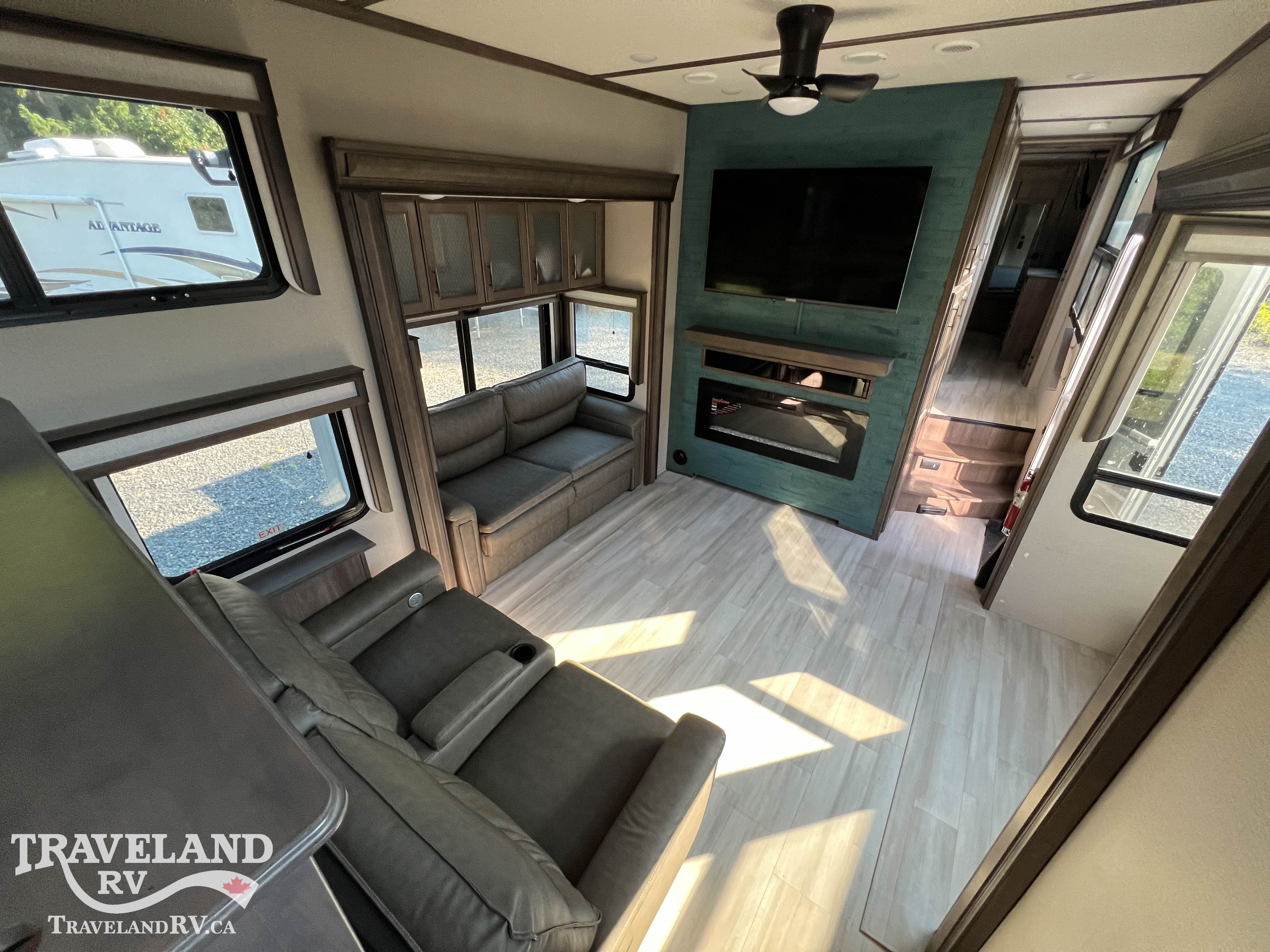 2022 Grand Design Solitude 390RK - Image 13
