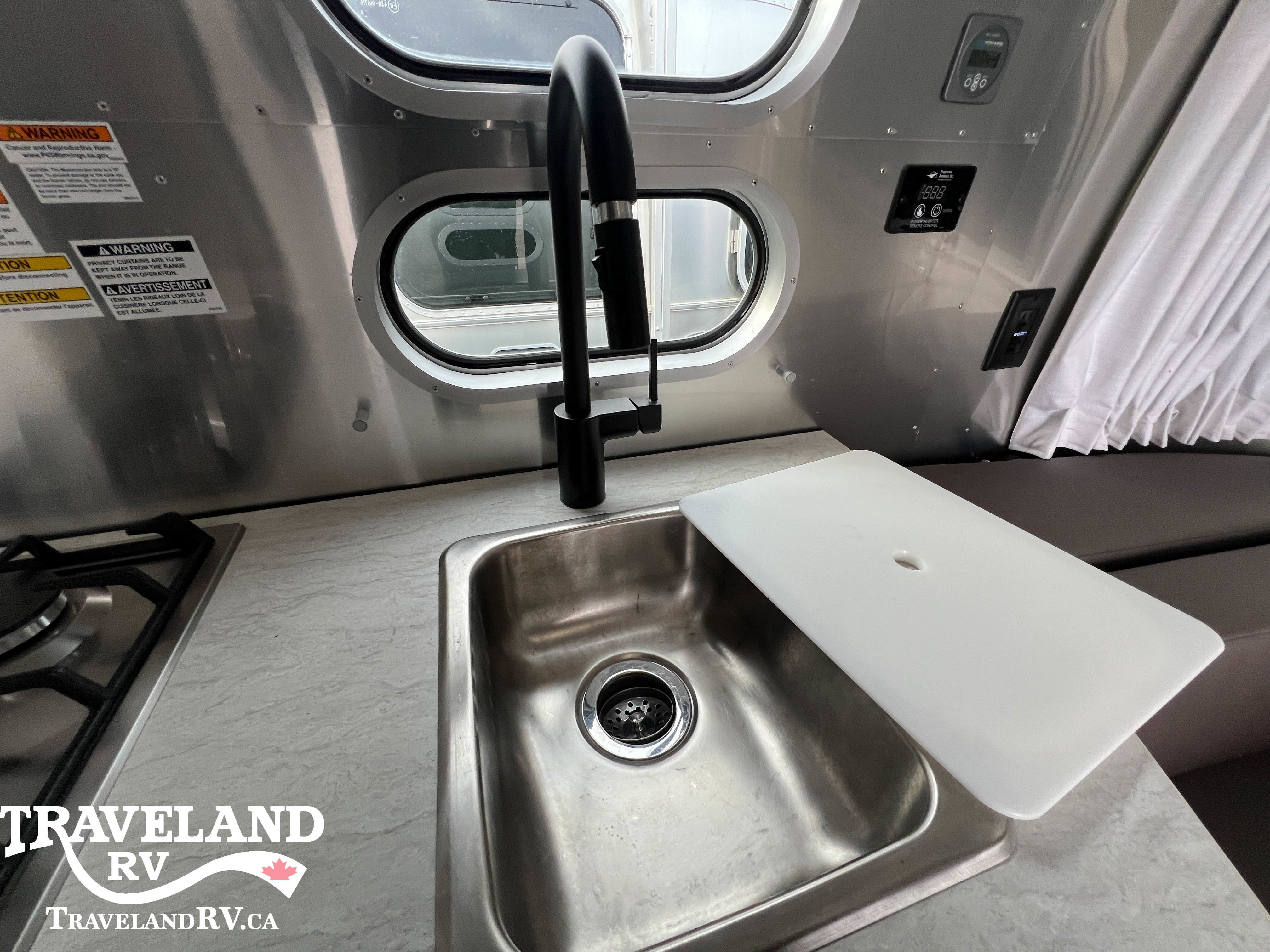 2024 Airstream Caravel 19CB - Image 10