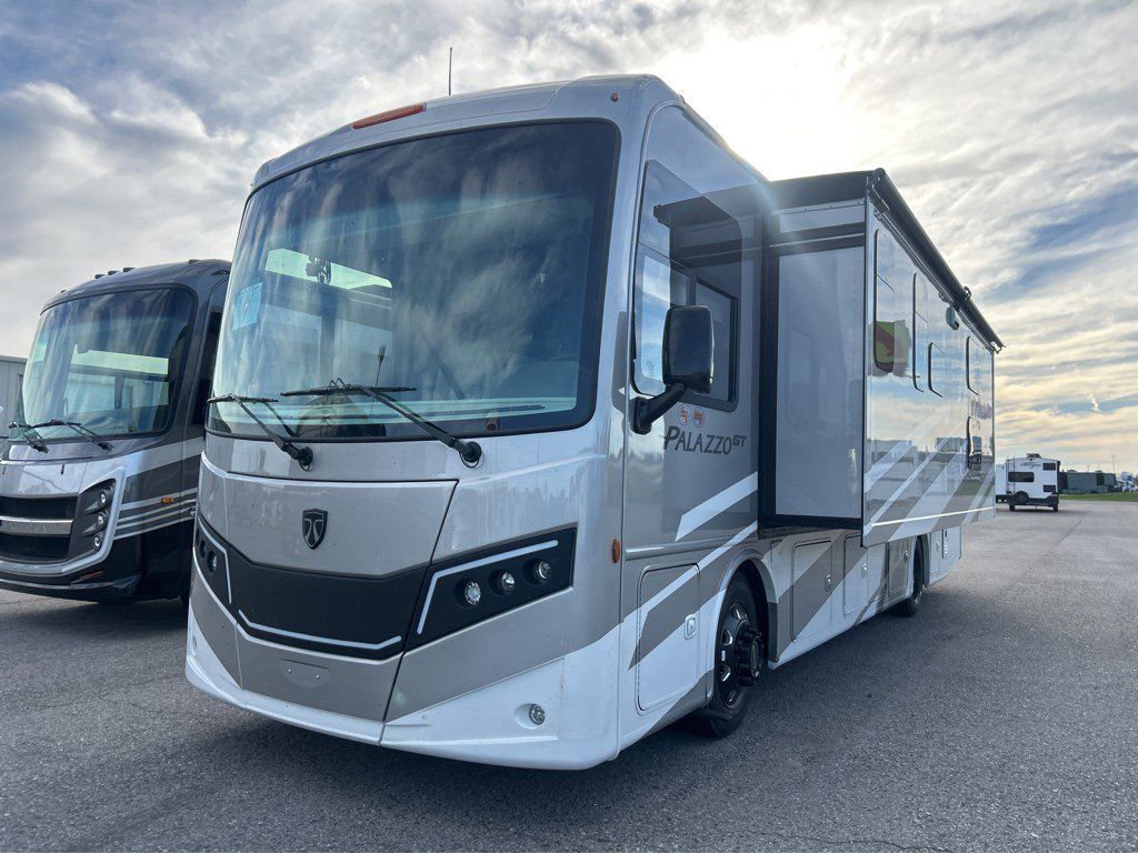 2026 THOR MOTOR COACH PALAZZO 33.5 - Image 2