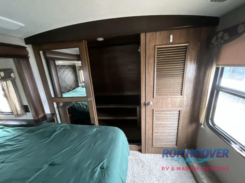 2018 KEYSTONE 3950BR - Image 18