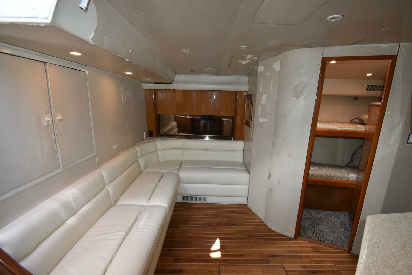 2003 Viking 45 Express - Image 23