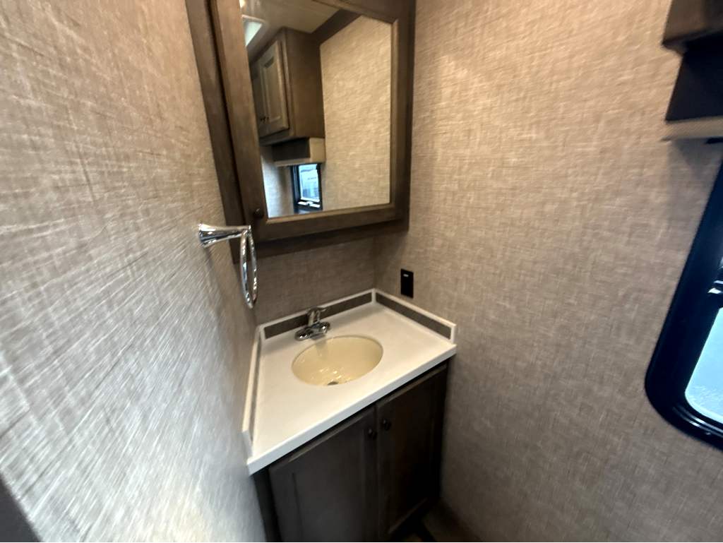 2023 TIFFIN ALLEGRO 36UA - Image 24