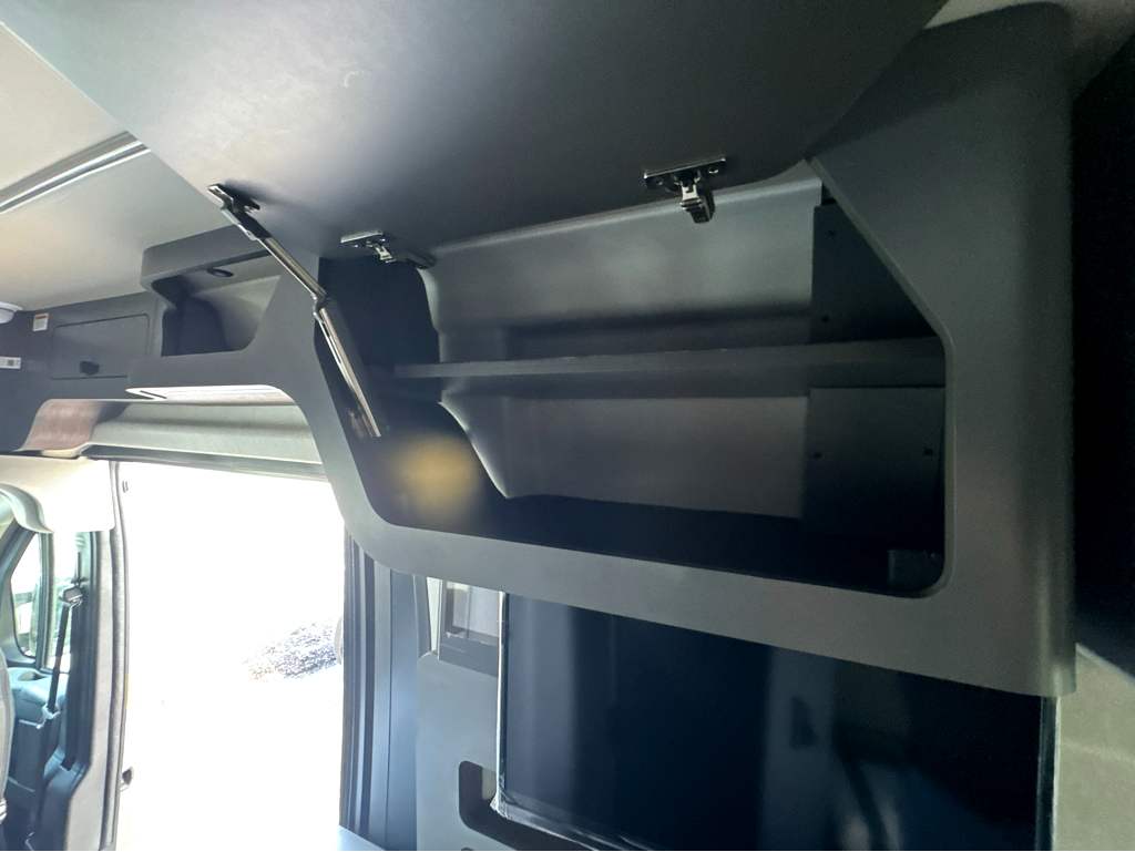 2027 GRAND DESIGN LINEAGE SERIESVP LVP2 - Image 24
