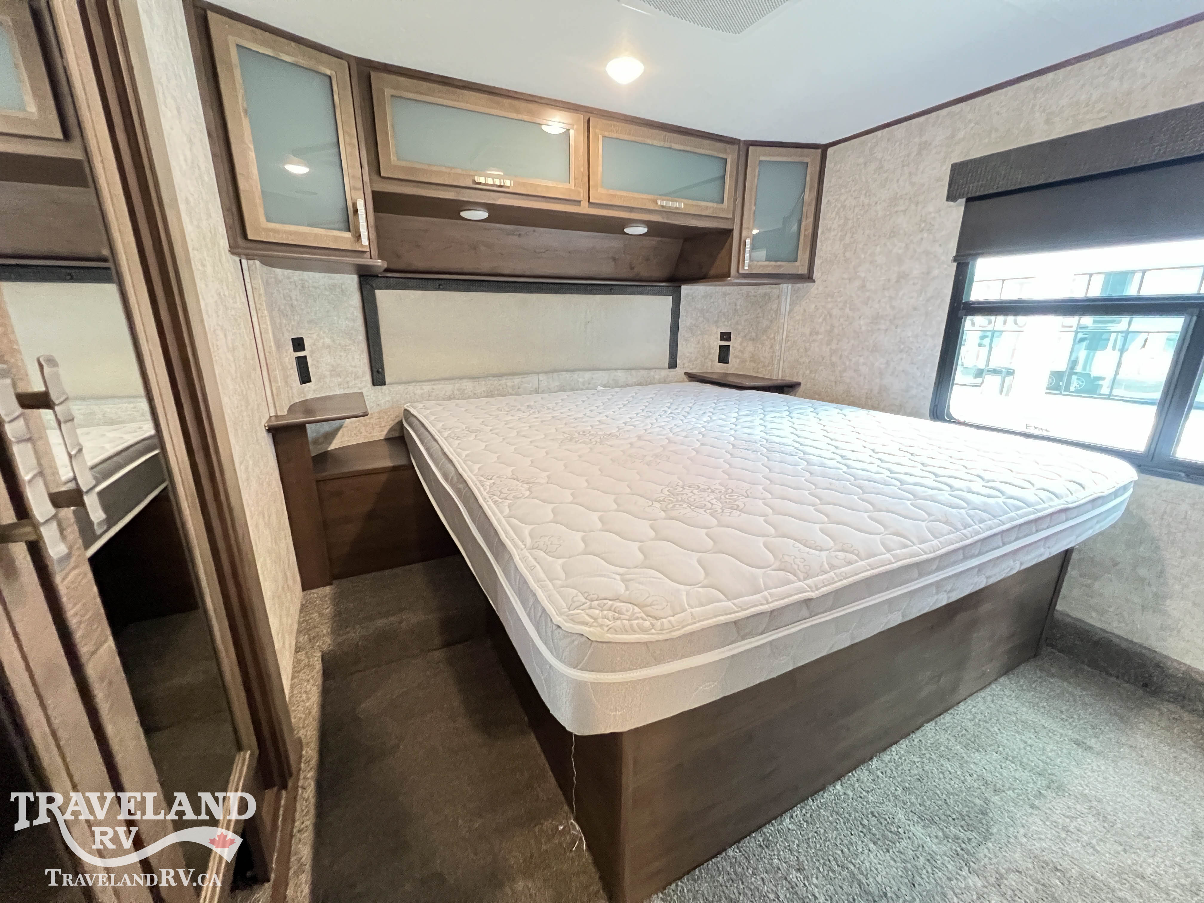 2019 Highland Ridge Highlander HF350H - Image 16
