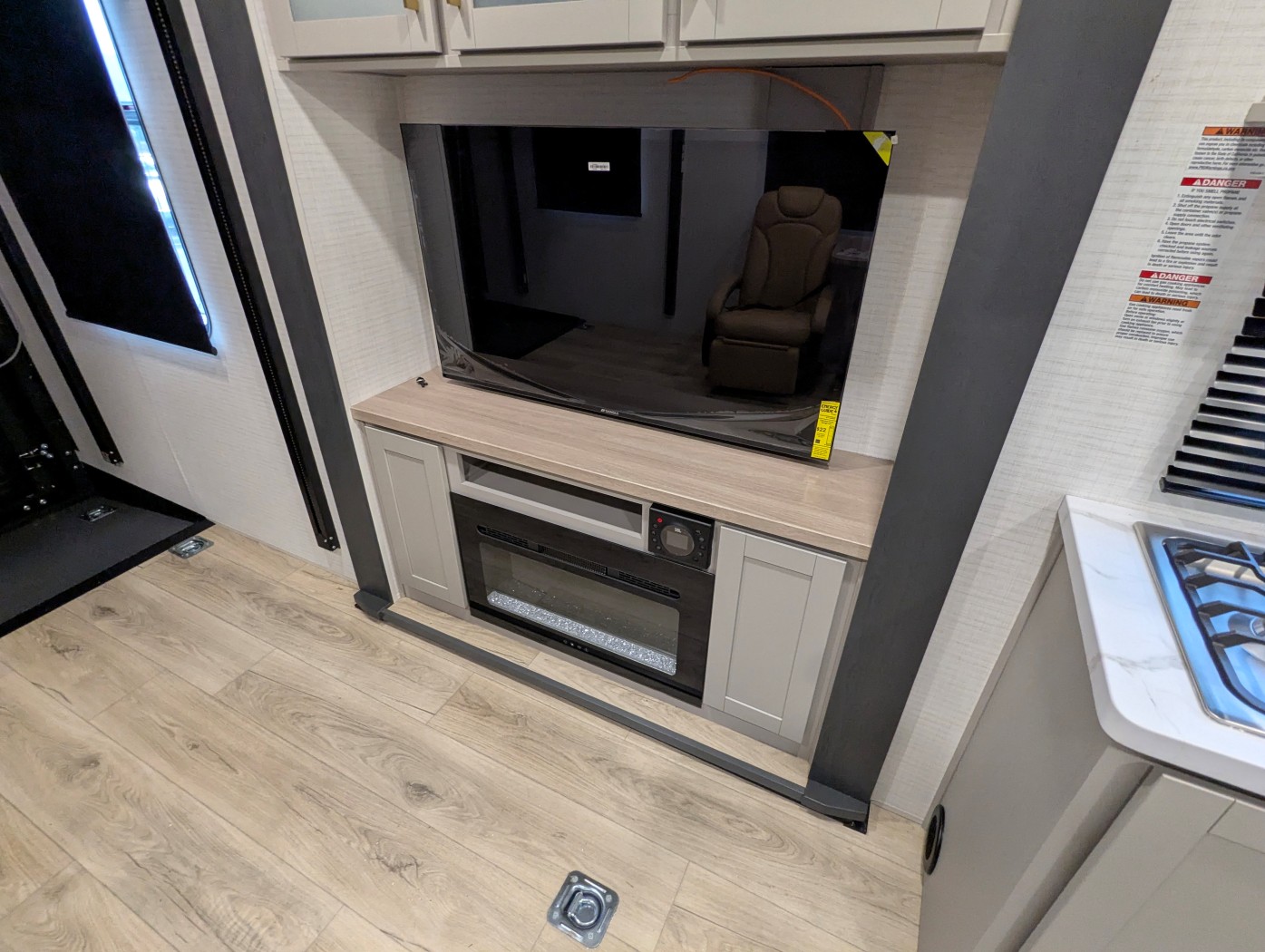2026 Forest River Stealth 2800 - Image 23