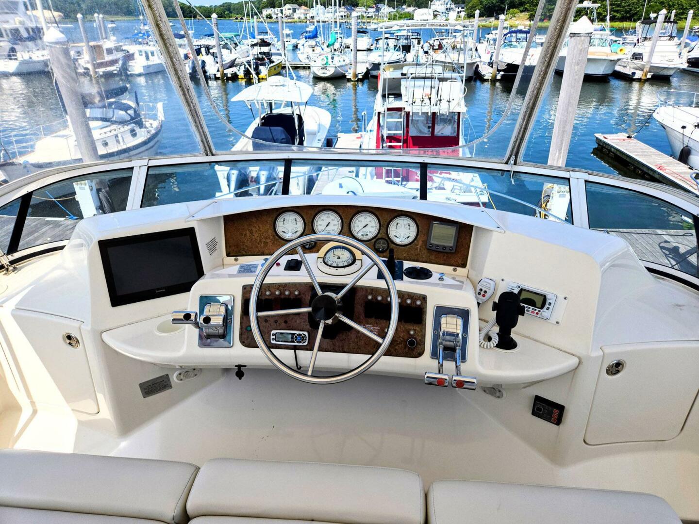 2003 Silverton 392 Aft Cabin Motor Yacht - Image 19