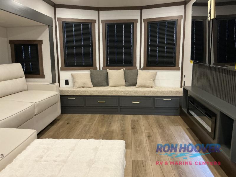 2026 FOREST RIVER 413FWC - Image 15