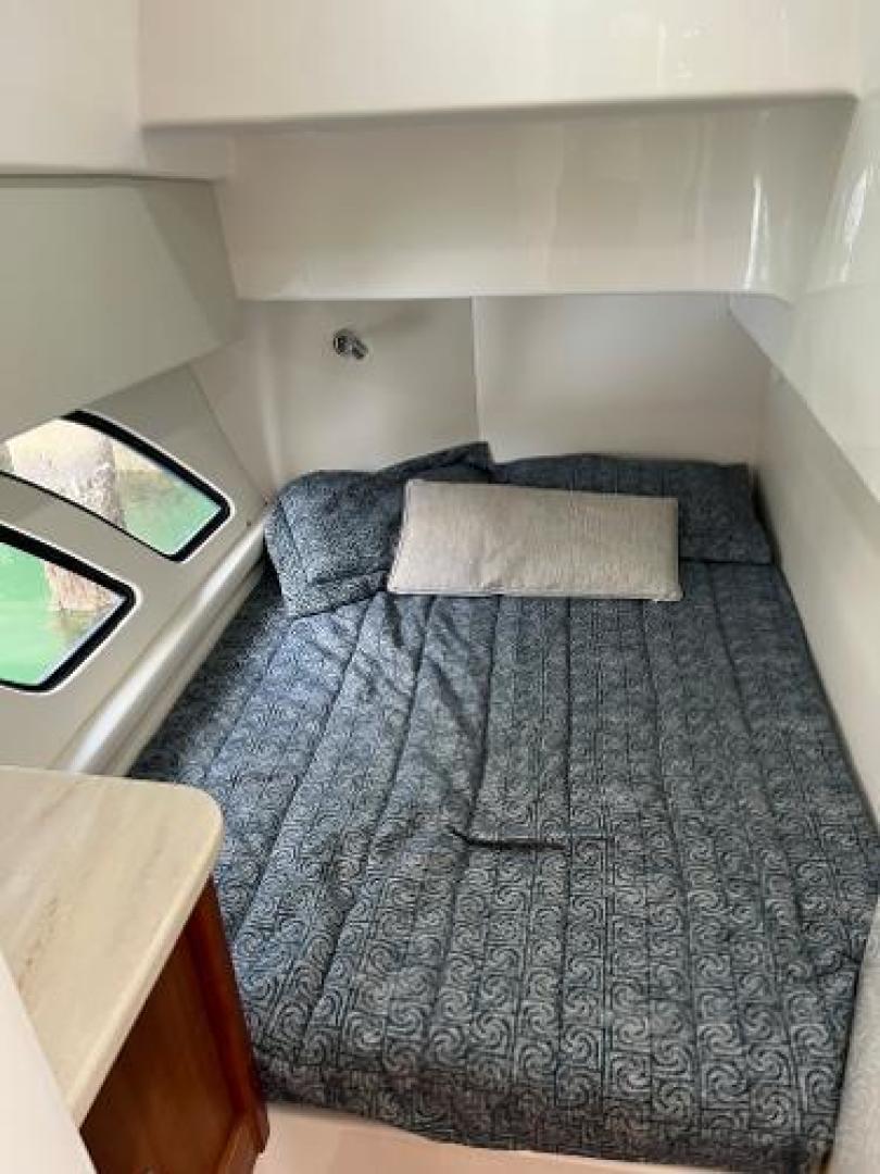 2019 Intrepid 475 Sport Yacht - Image 23
