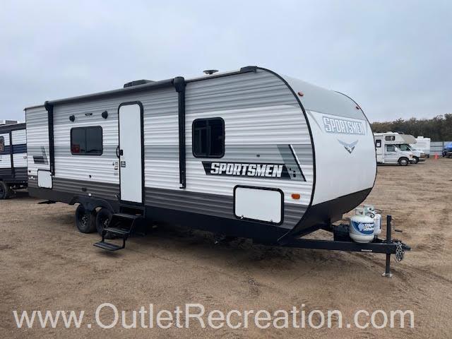 2022 KZ RV Sportsmen SE 260BHSE - Image 4