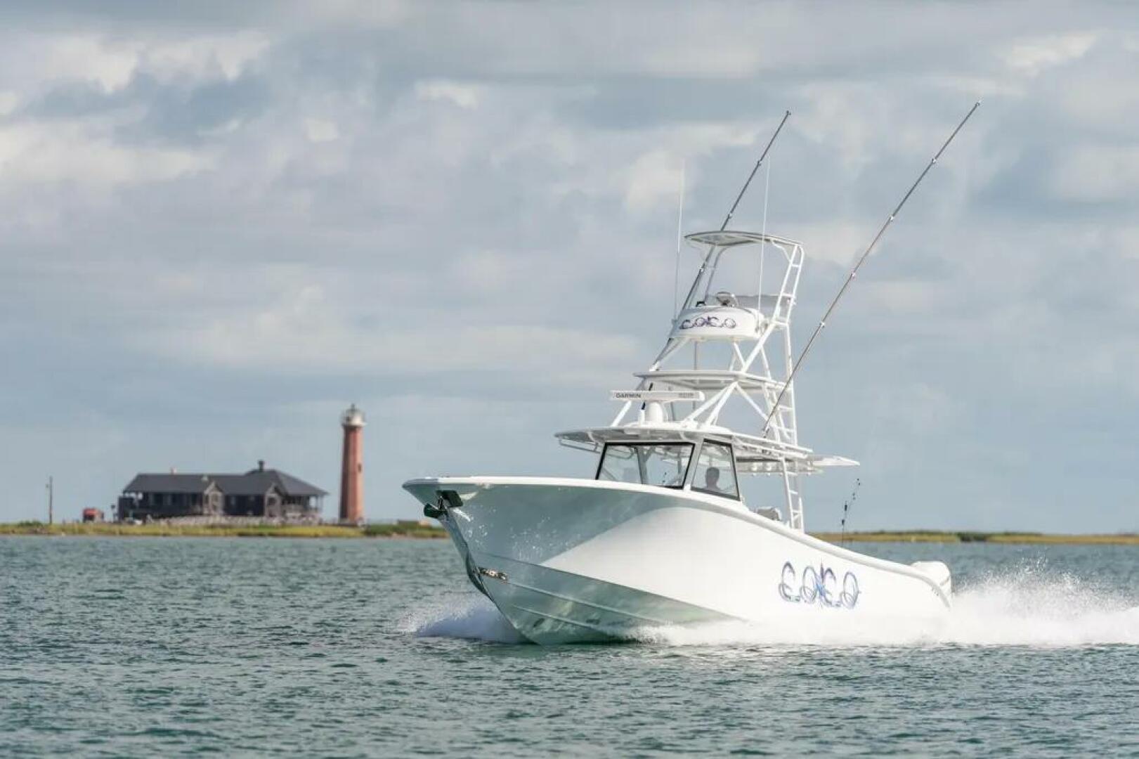 2019 Yellowfin 42 Center Console - Image 2