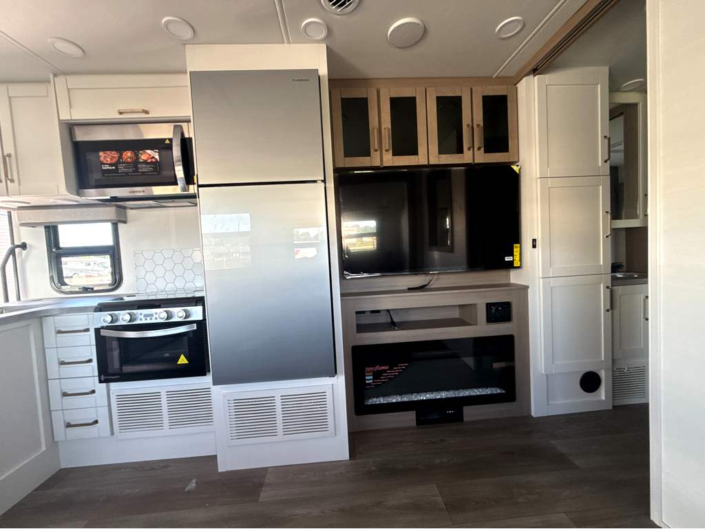 2027 JAYCO GREYHAWK 30Z - Image 20
