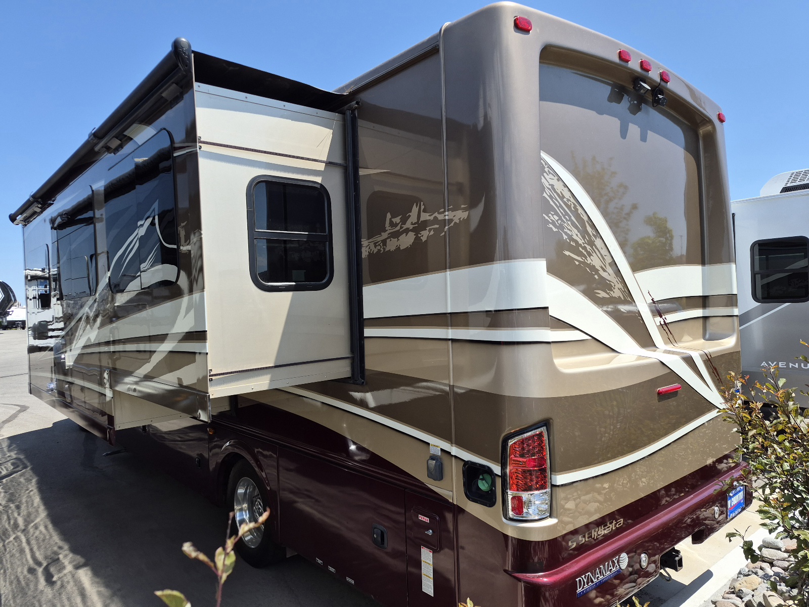 2018 DYNAMAX ISATA 5 30FWD - Image 2