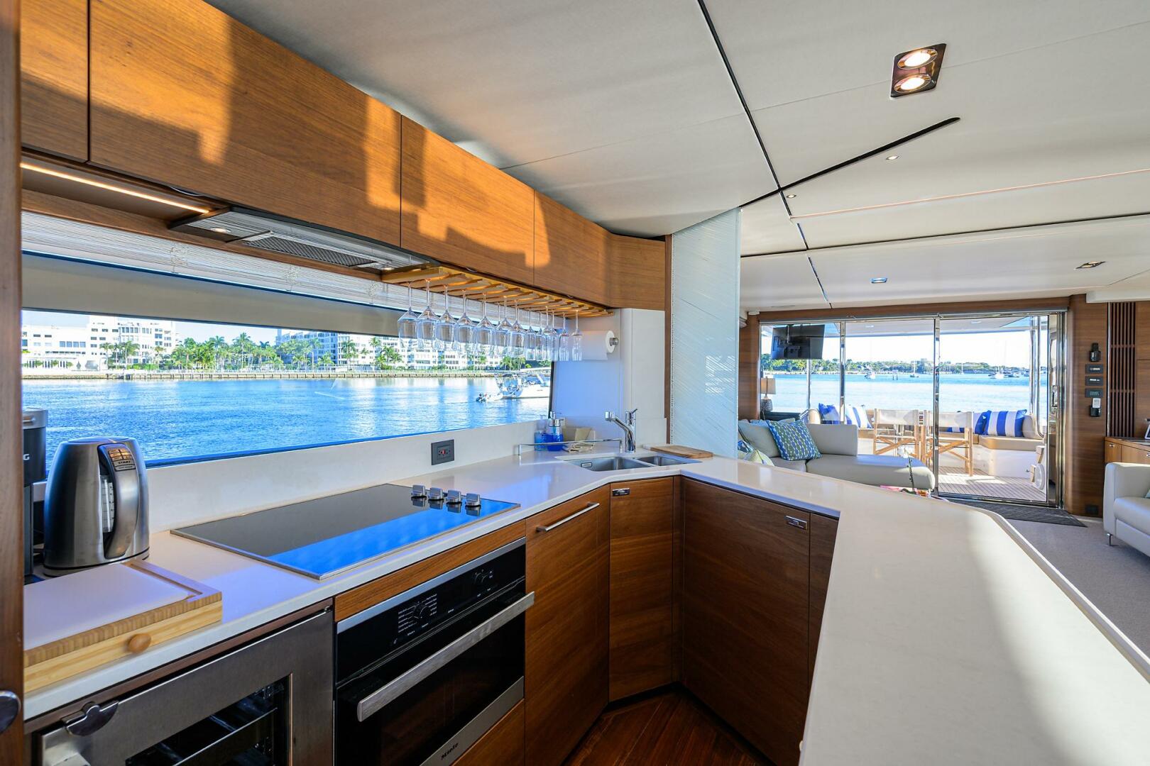 2003 Jupiter 31 Cuddy - Image 32