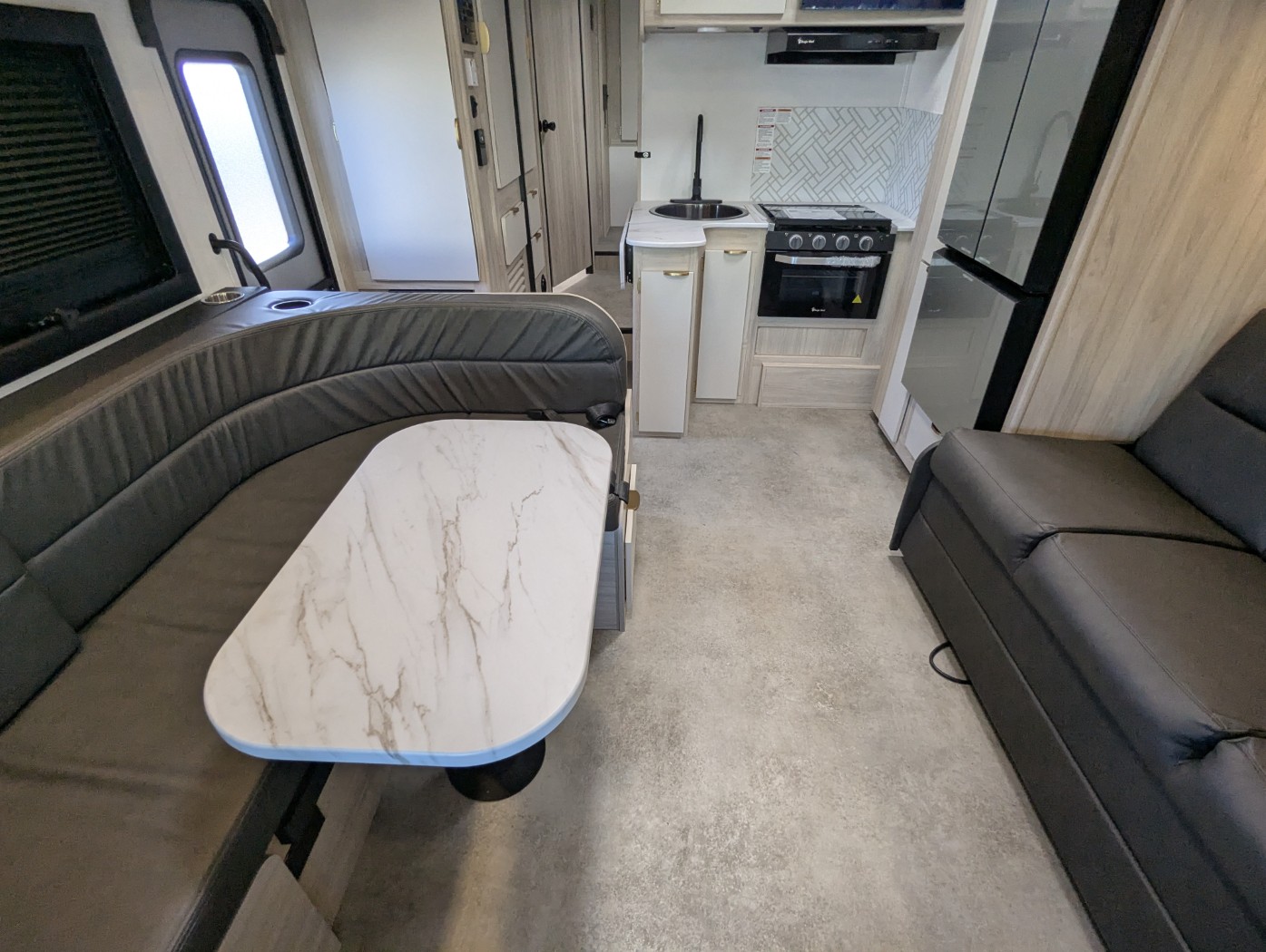 2027 Coachmen Cross Trail 26XG - Image 12