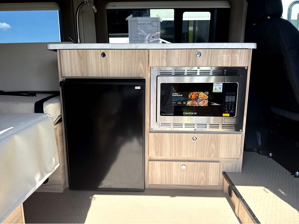 2027 ENTEGRA COACH ETHOS 20T - Image 9