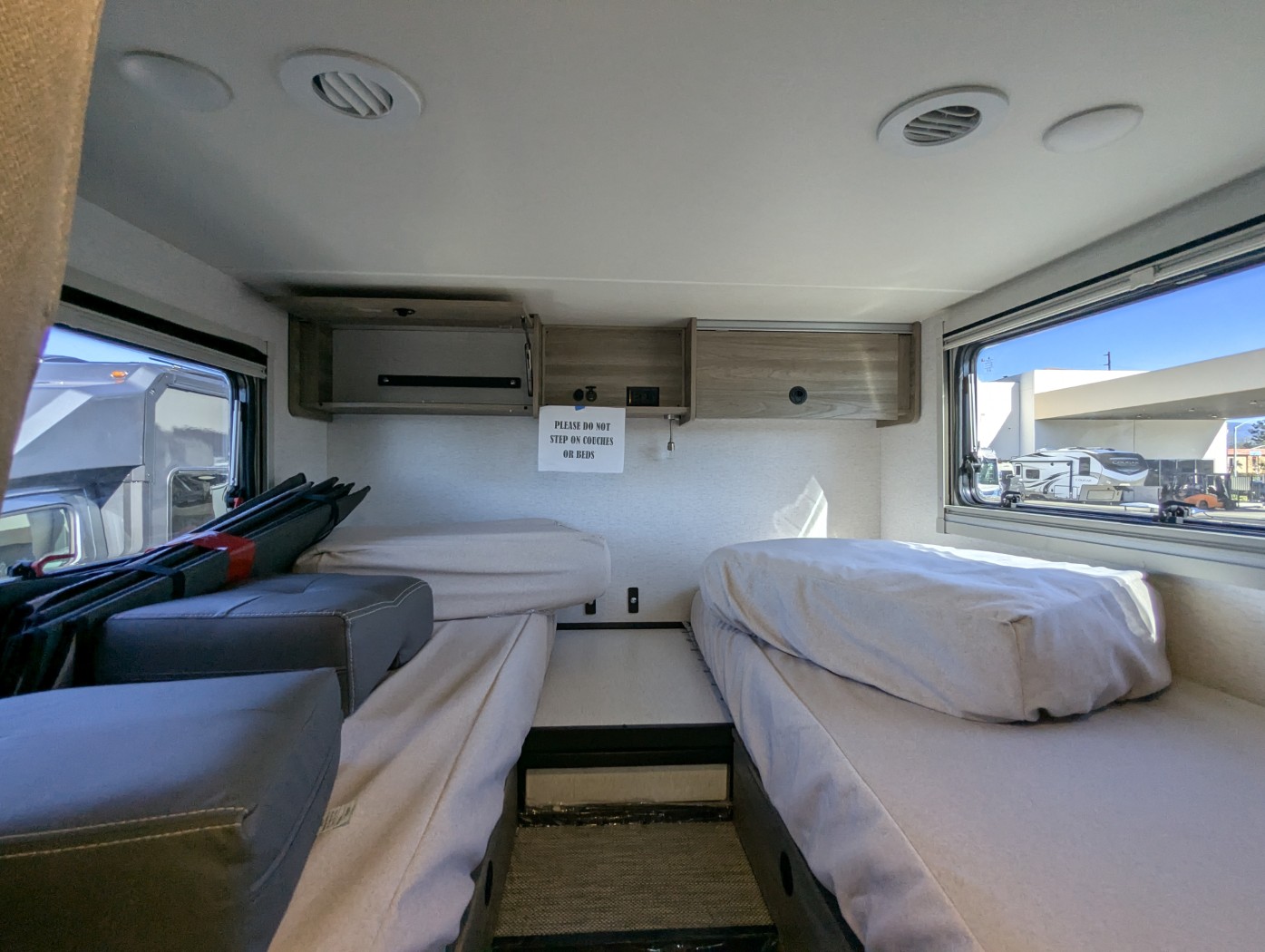 2026 Winnebago EKKO Sprinter 23B AWD - ATH Edition - Image 30