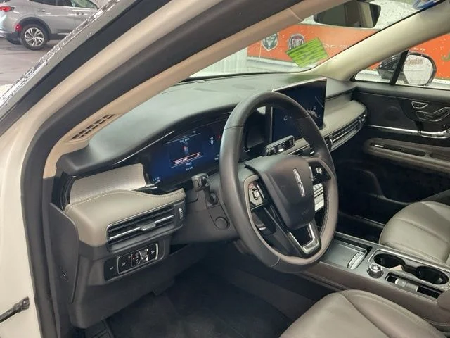 2023 Lincoln Corsair Utility 4D AWD - Image 12