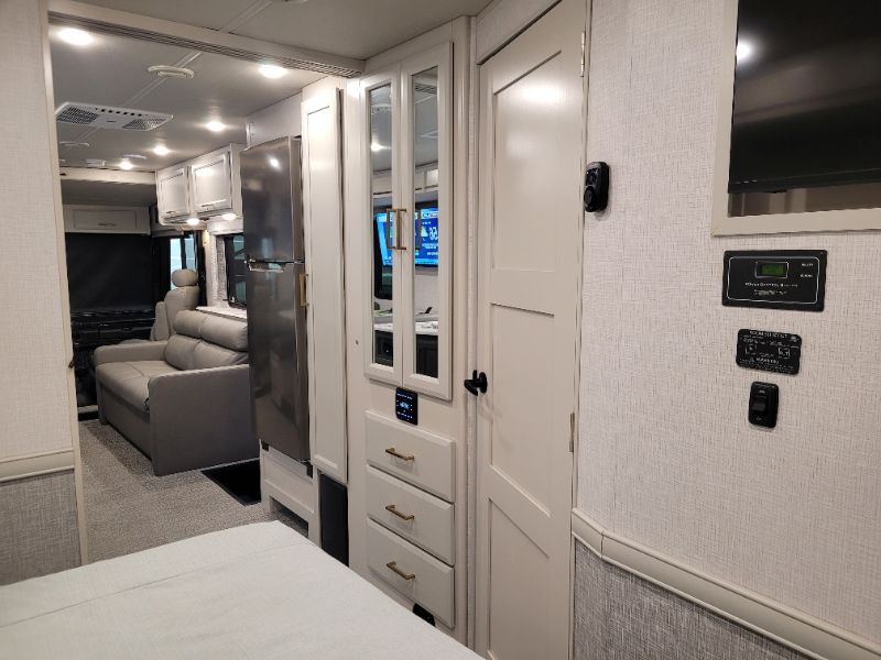 2026 Holiday Rambler Admiral 28A - Image 22