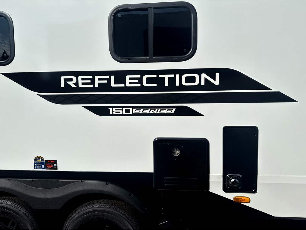 2027 GRAND DESIGN REFLECTION 260RD - Image 9