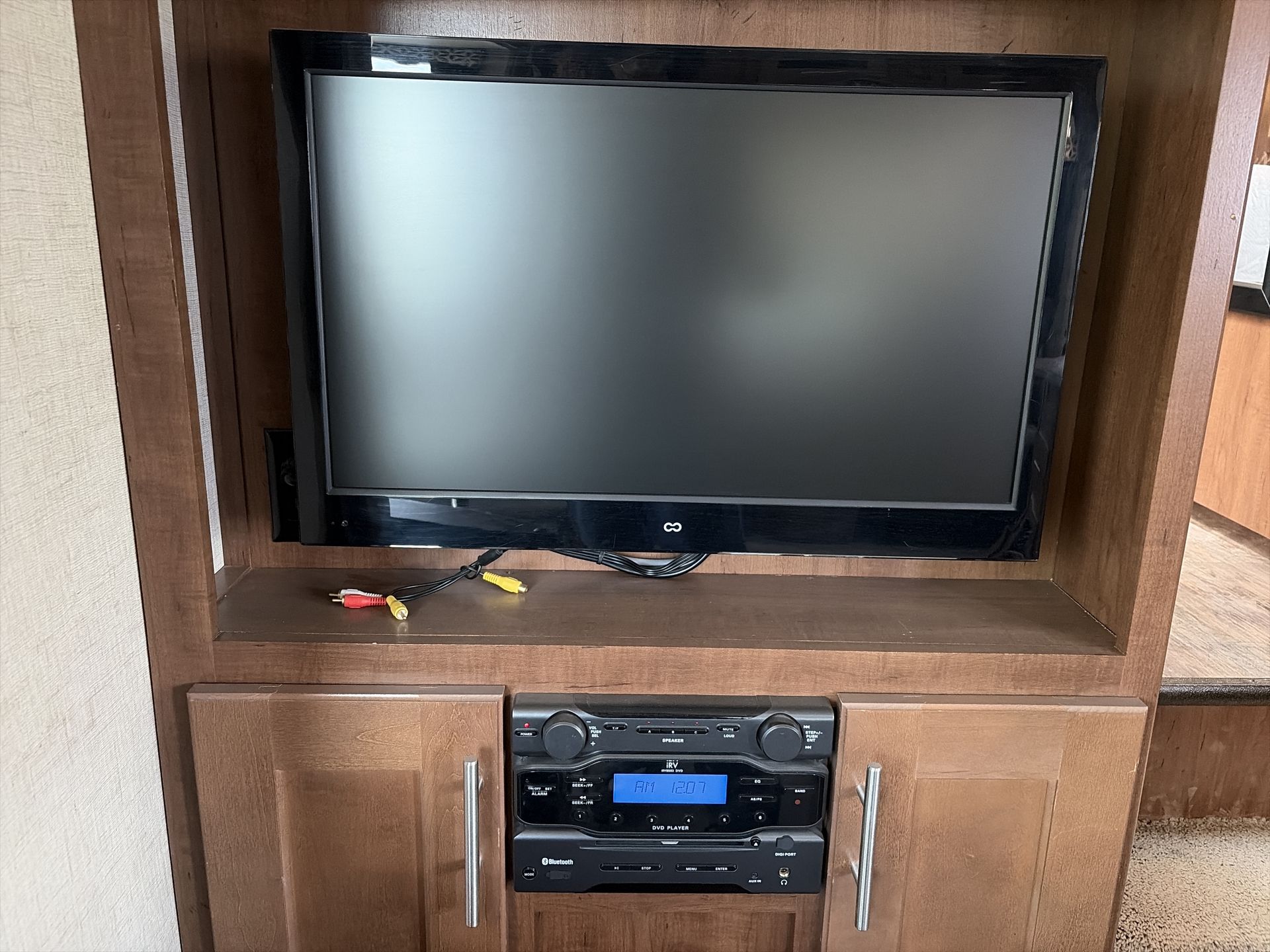 2015 Forest River Wildcat Maxx 242RLX - Image 31