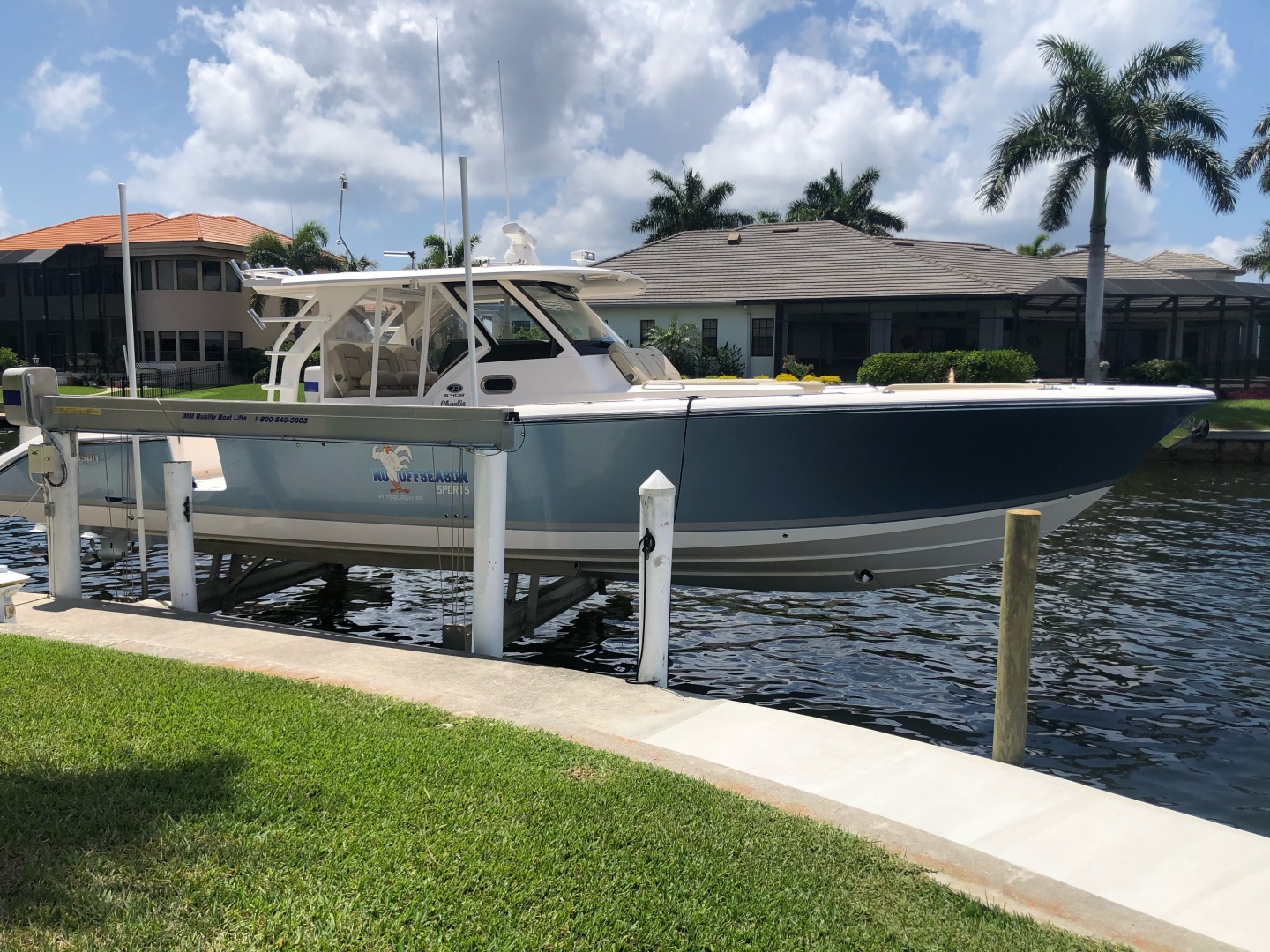 2017 Pursuit S 408 - Image 2