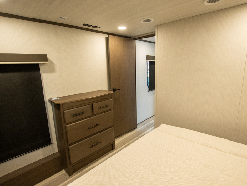 2026 Keystone Cougar 360MBI - Image 28