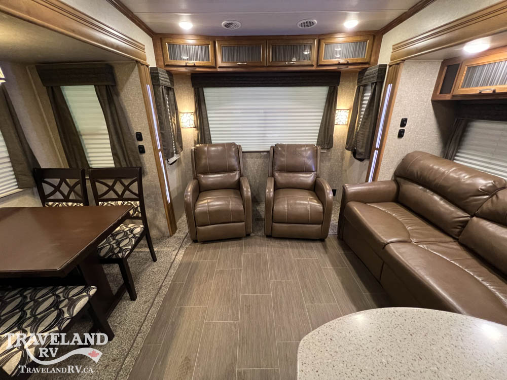 2017 Heartland Sundance XLT SD XLT 289TS - Image 16
