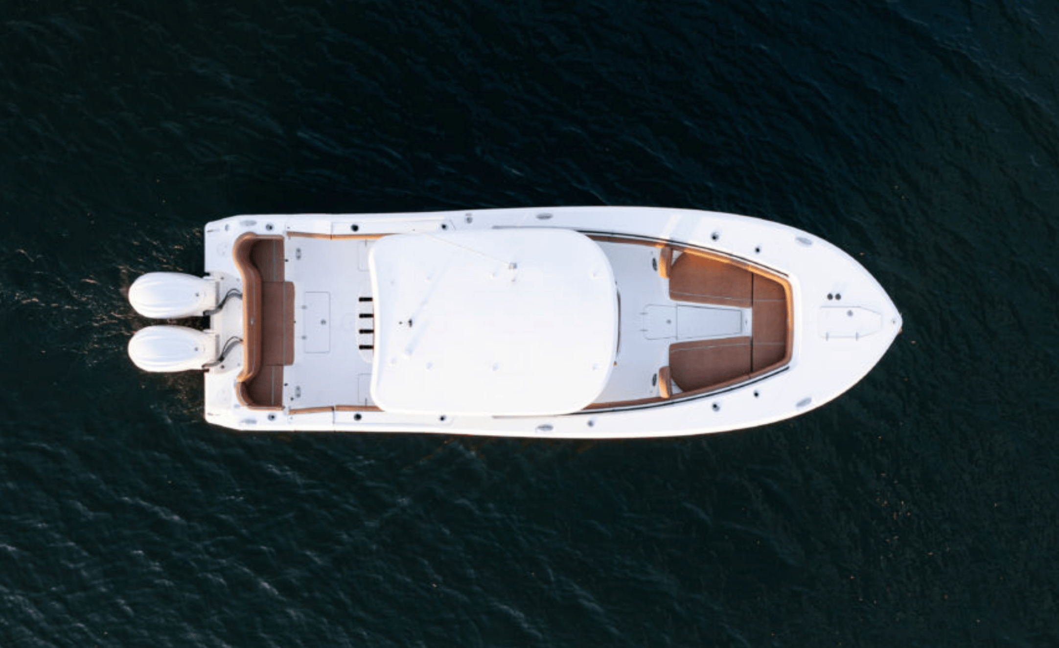 2027 SEA HUNT ULTRA 305SE - Image 5
