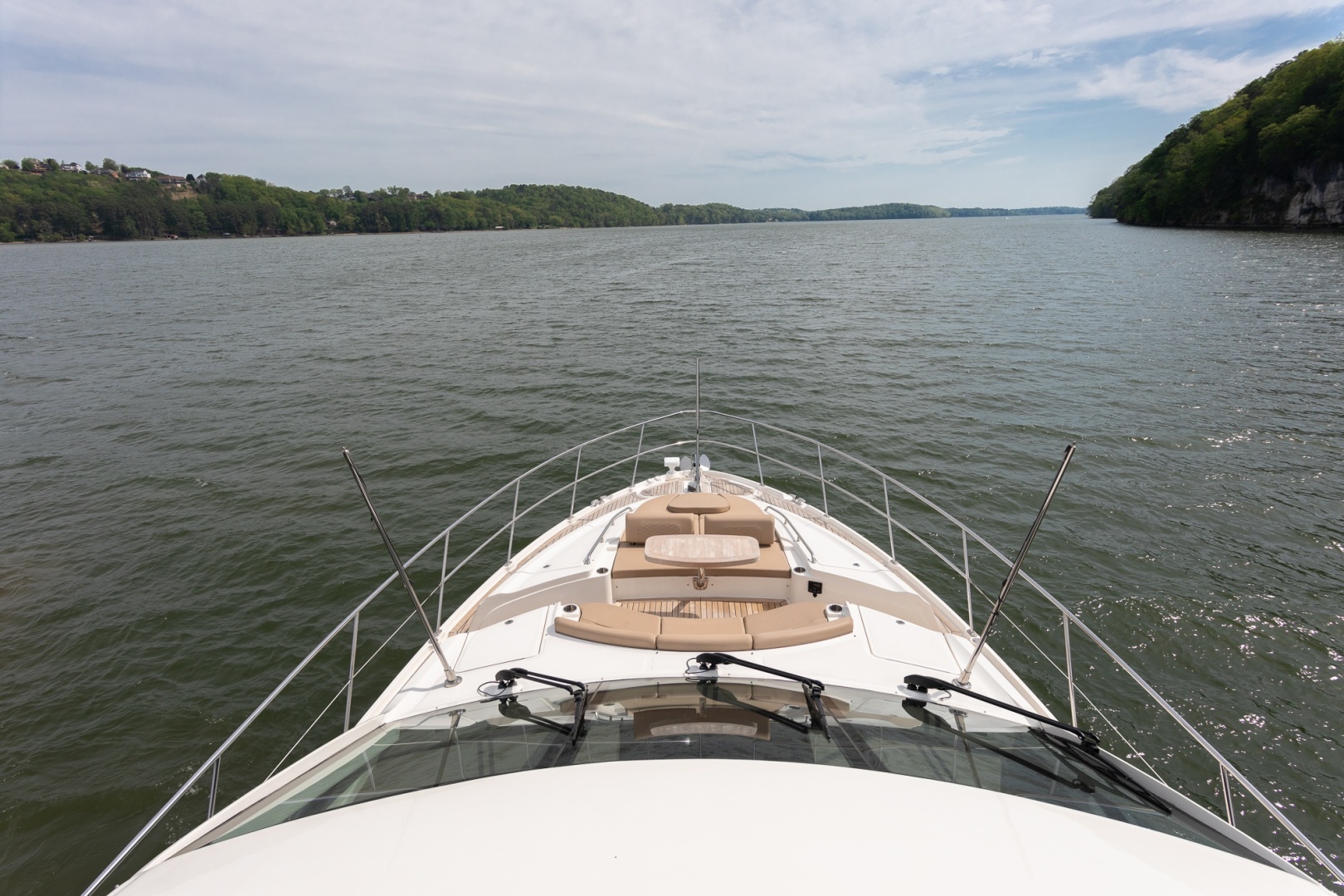 2018 Sea Ray L650 FLY - Image 37