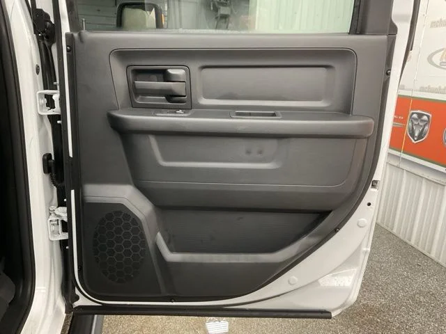 2026 Ram 2500 Big Horn 4x4 Crew Cab 6'4" Box - Image 35