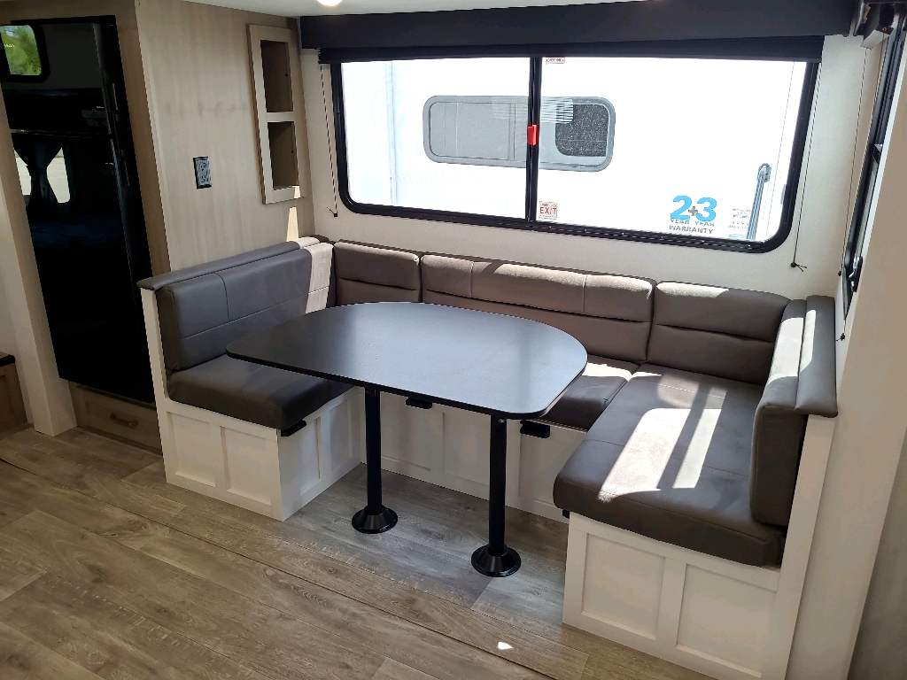 2026 Jayco Eagle SLE 28BHU - Image 4