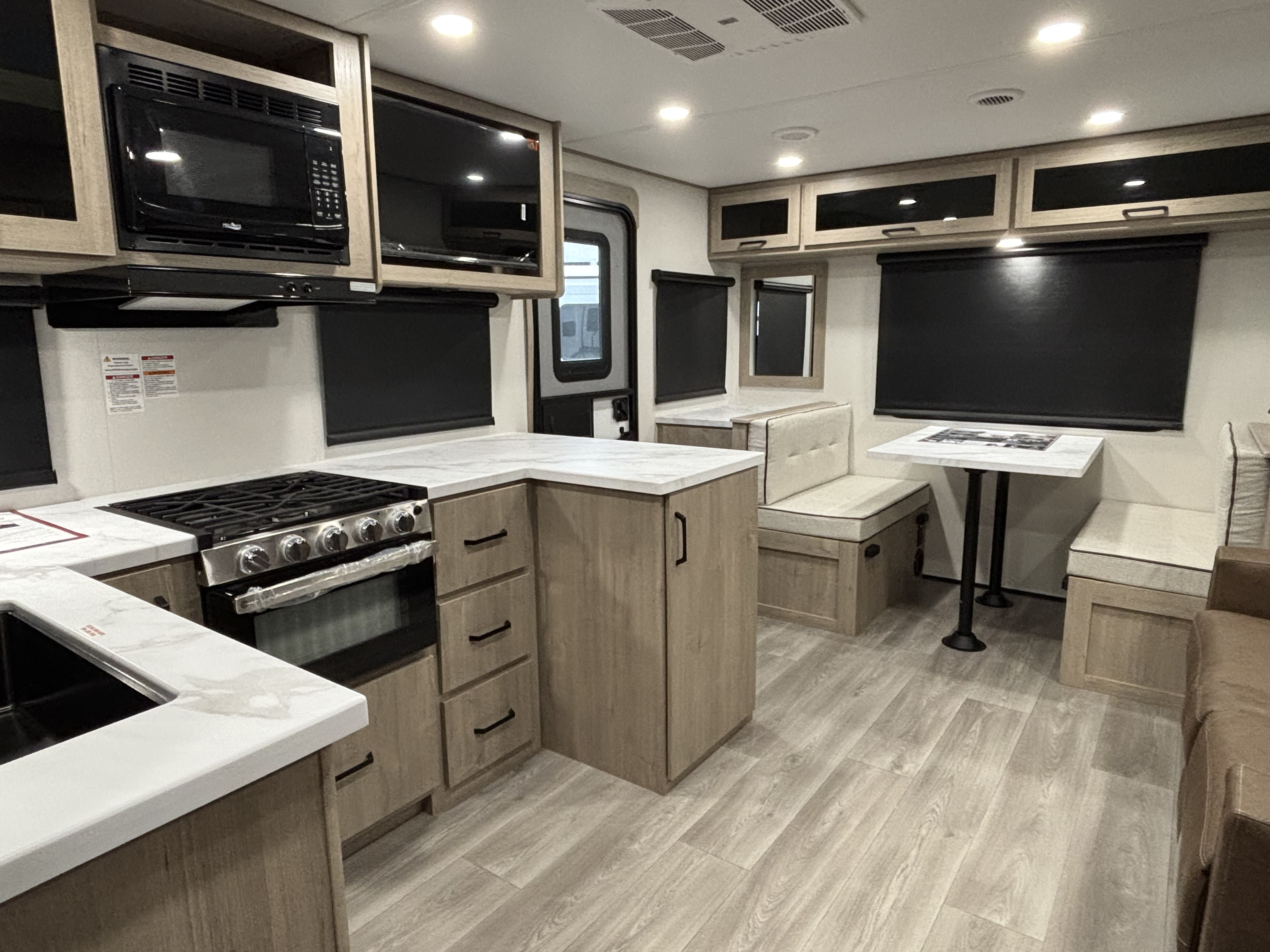 2026 Grand Design Imagine XLS 25RLE - Image 11