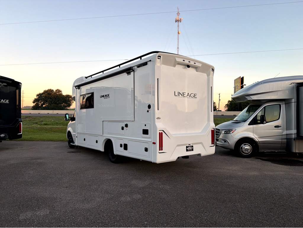 2027 Grand Design Lineage Series M 25FW - Image 4
