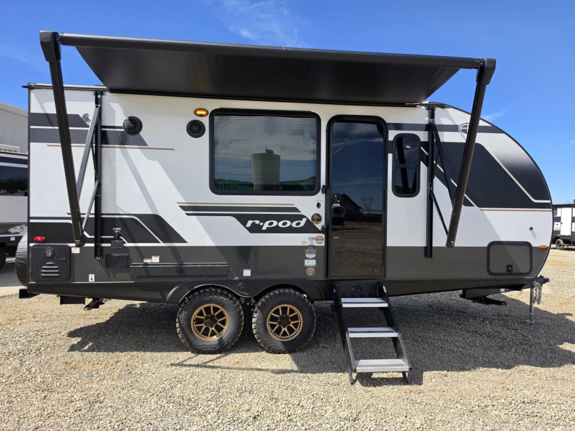 2027 FOREST RIVER R-POD RP197 - Image 2