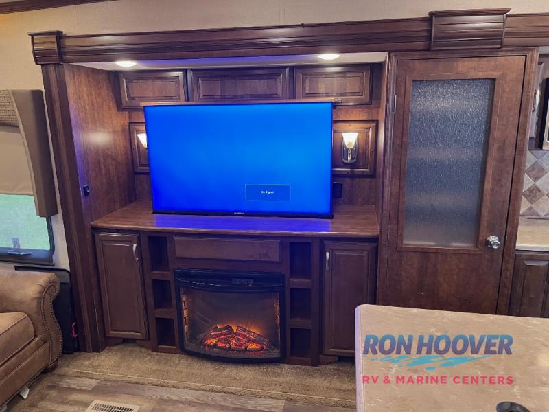 2016 FOREST RIVER 3875FB - Image 13
