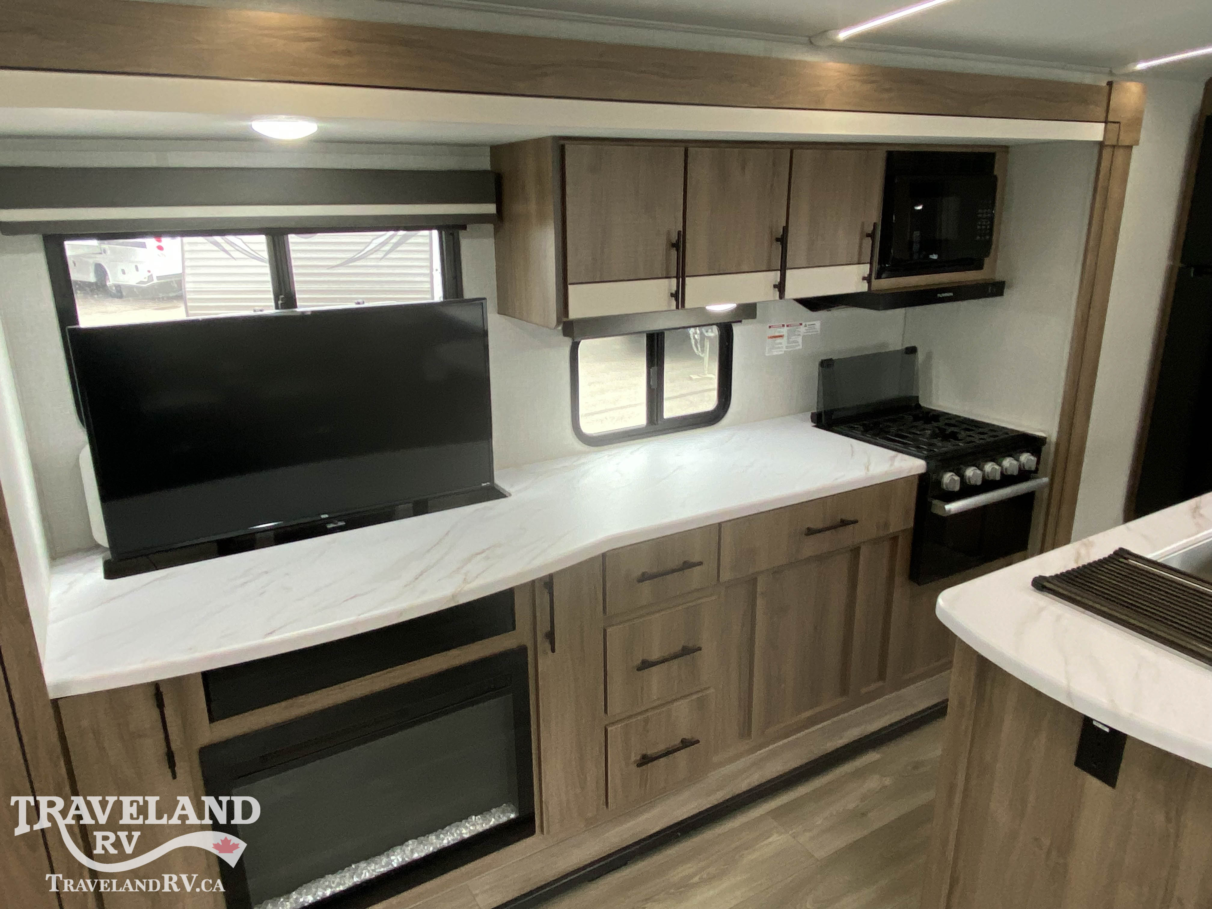 2024 Grand Design Imagine 2670MK - Image 6