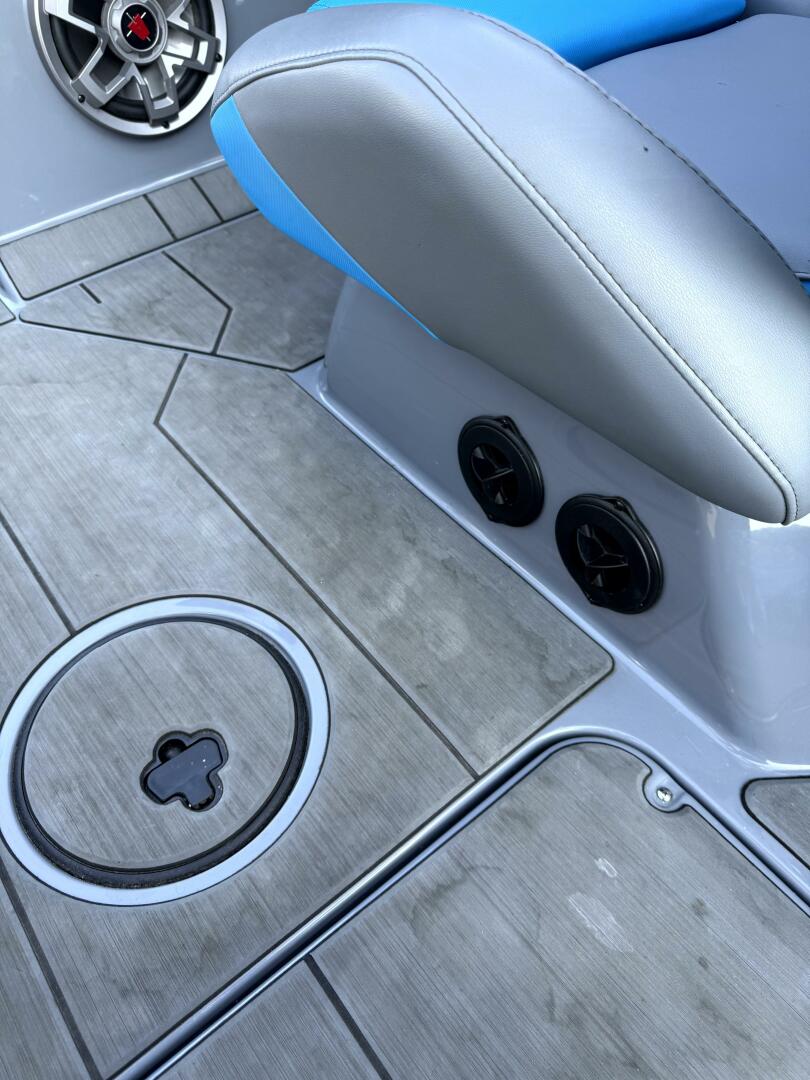 2020 Axis T23 - Image 49