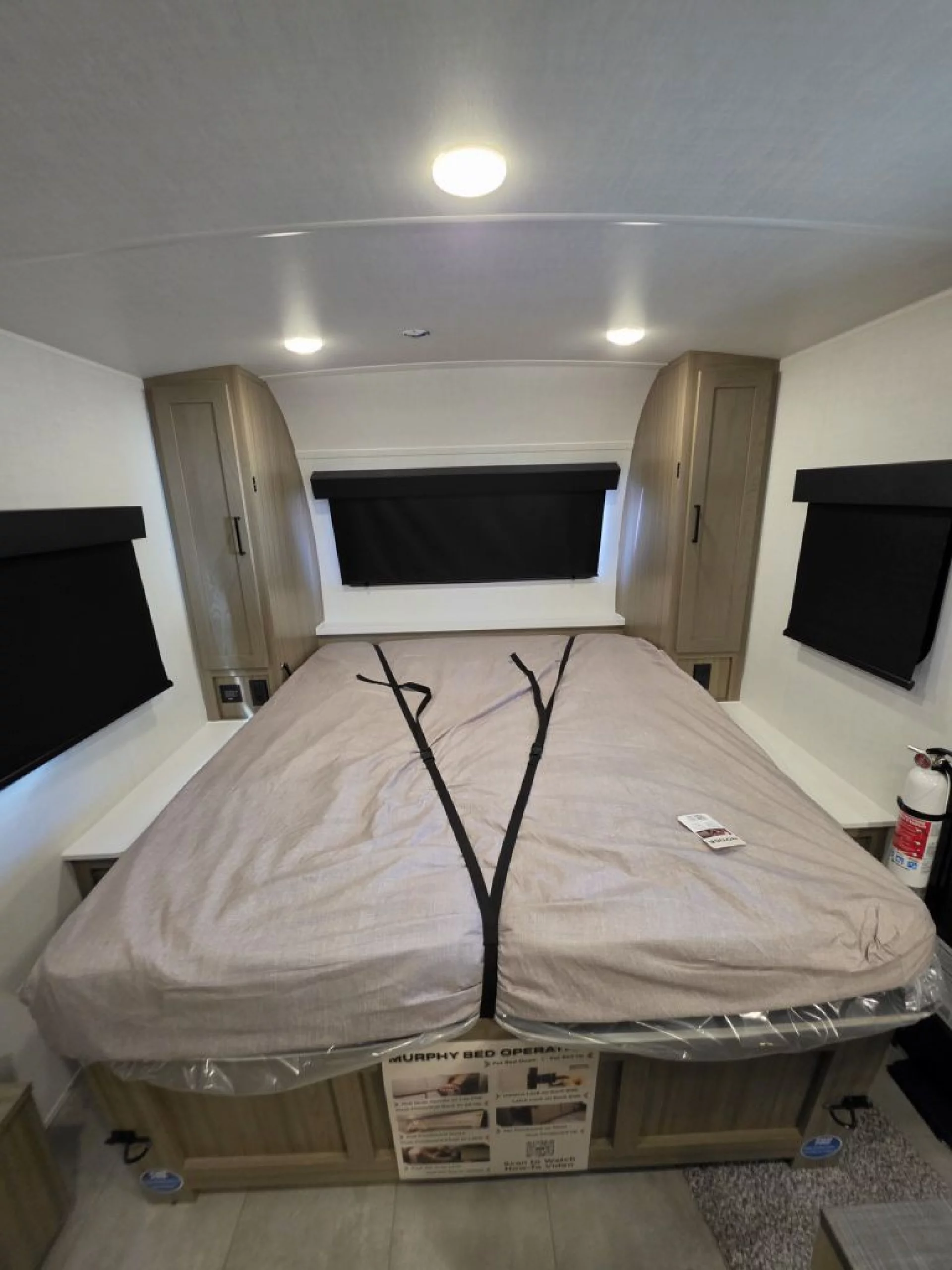 2027 FOREST RIVER ROCKWOOD GEO PRO 19SFD - Image 12