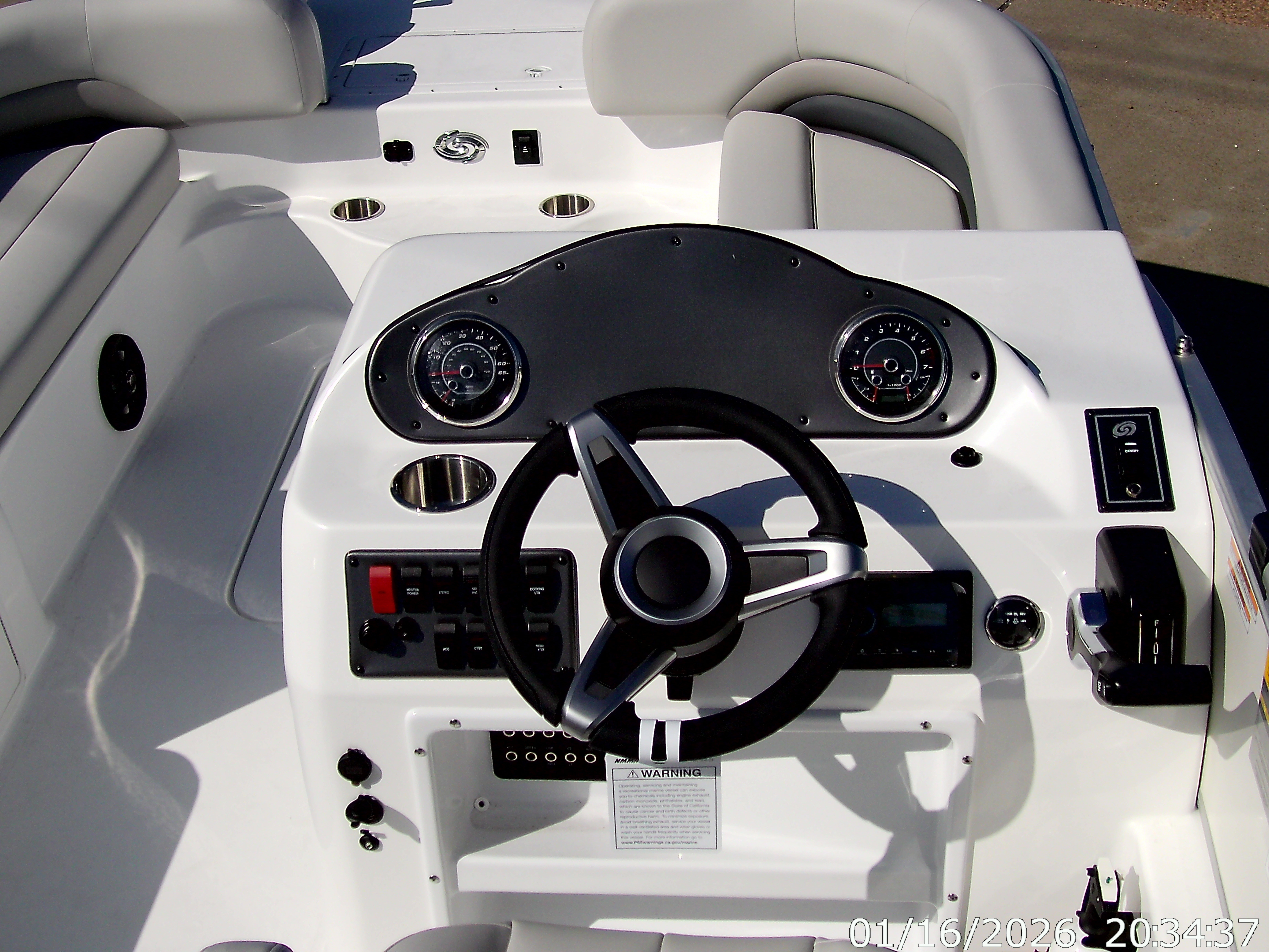 2026 HURRICANE 2026 FUNDECK 198 RE - Image 29