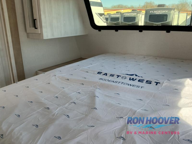 2026 EAST TO WEST 310RL - Image 9