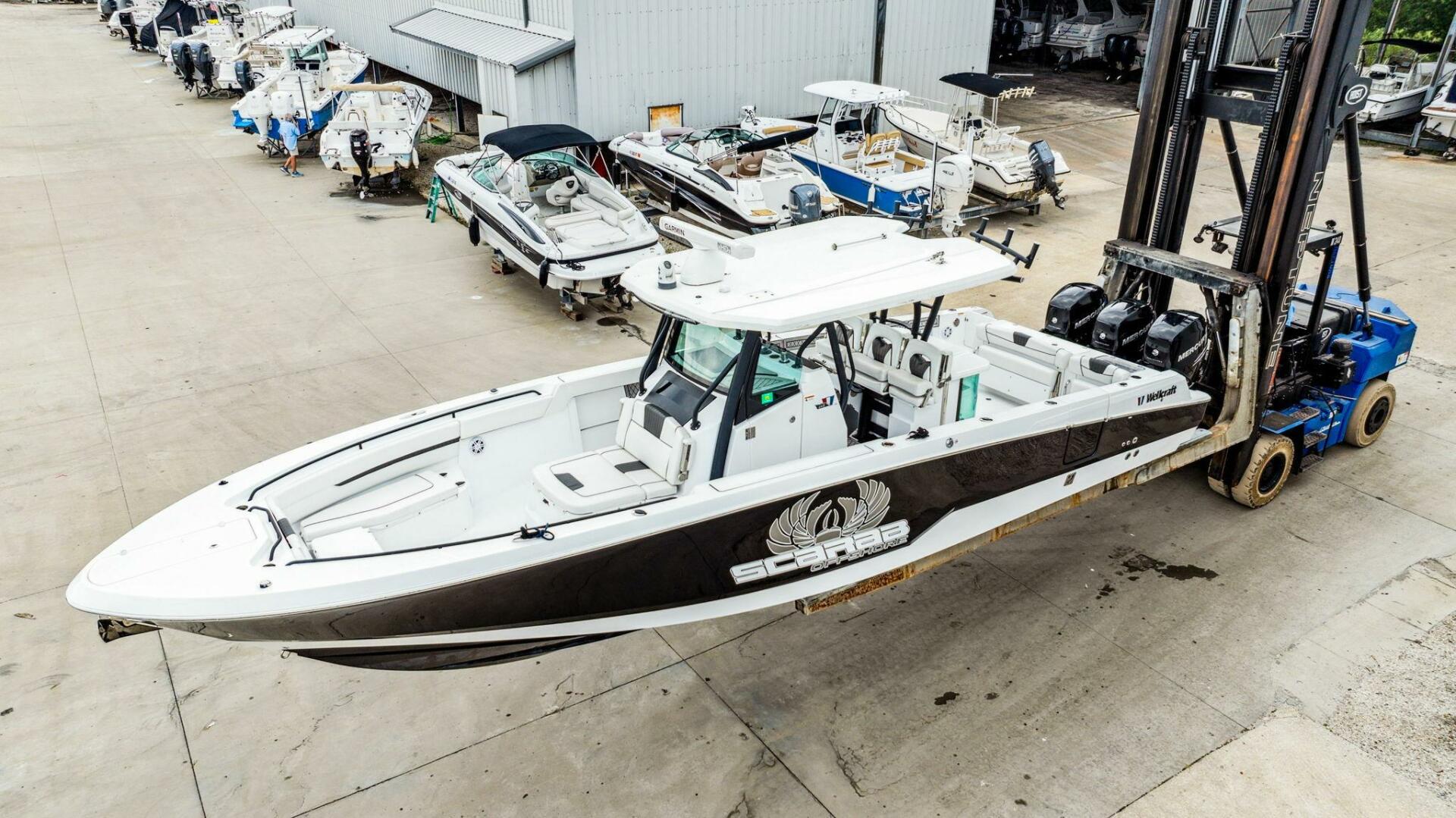 2023 Wellcraft 352 Fisherman Center Console - Image 1
