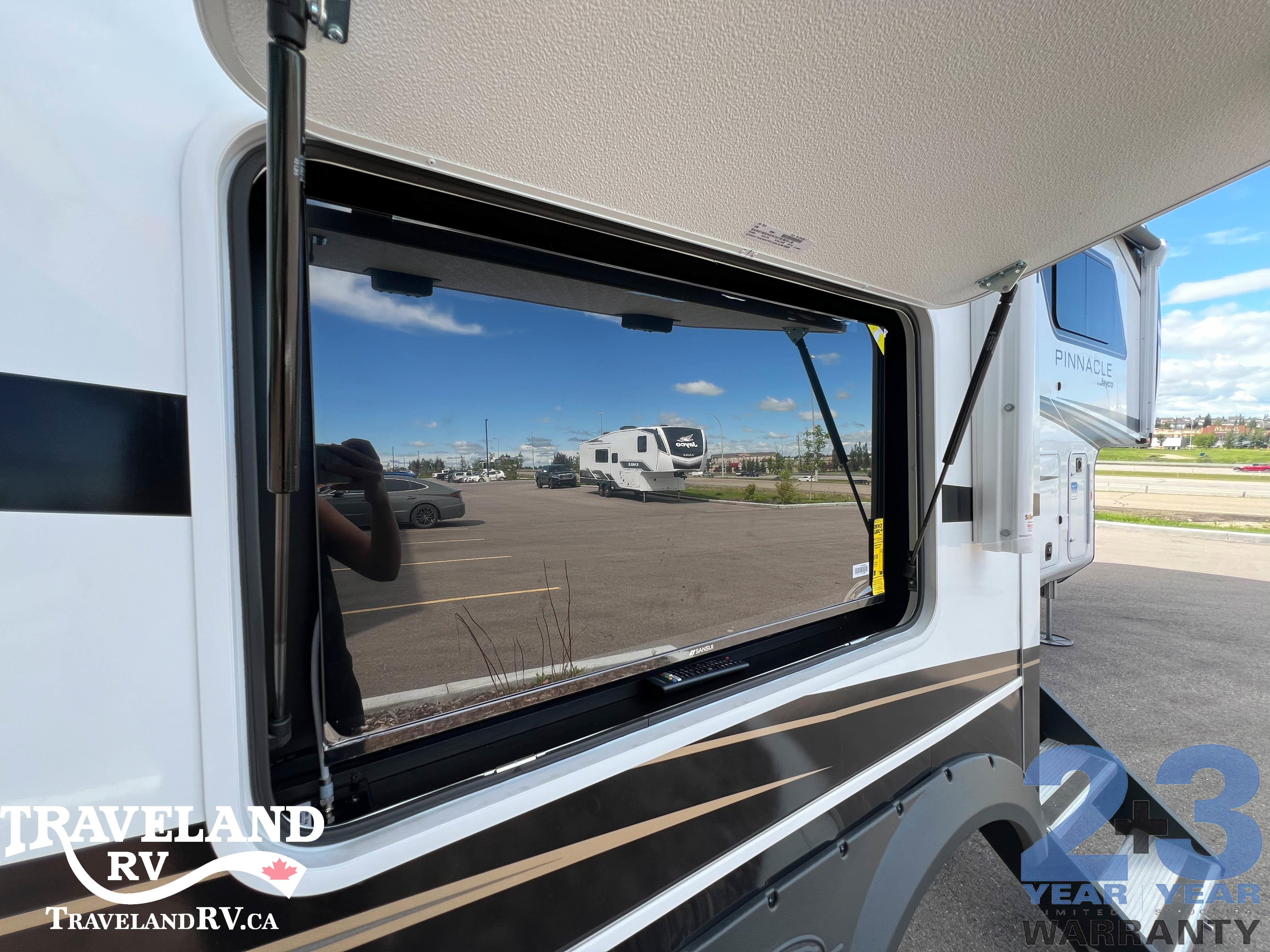 2026 Jayco Pinnacle 32RLTS - Image 7