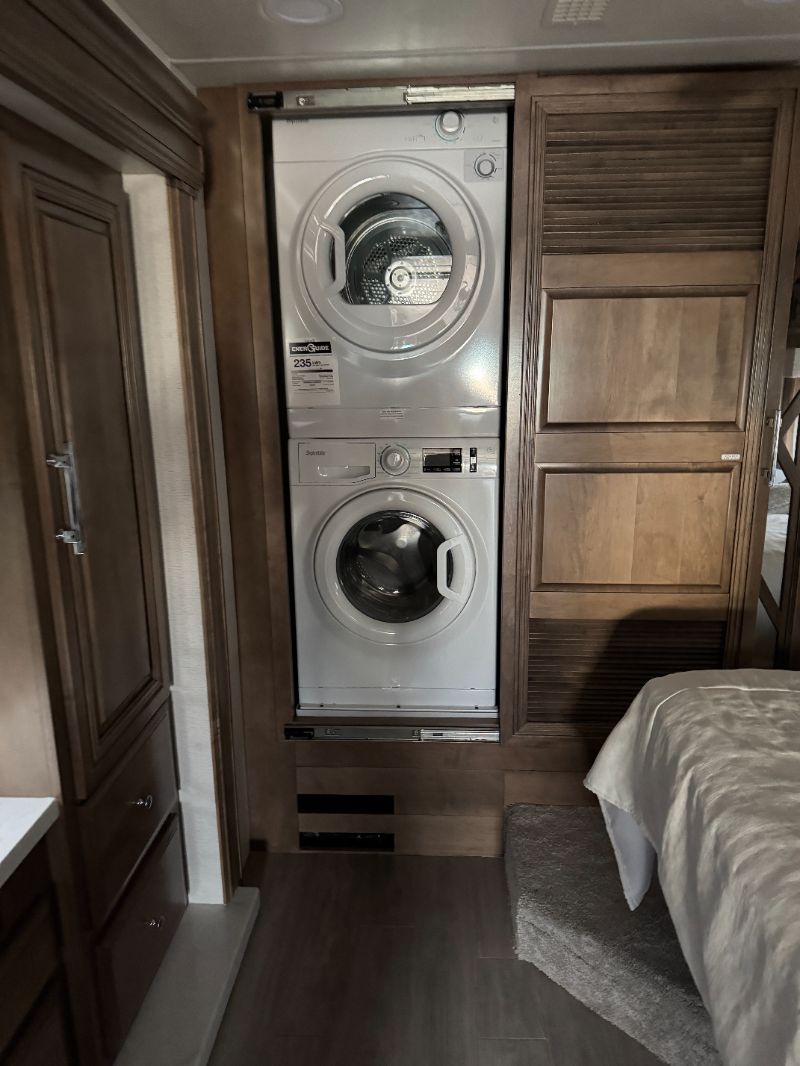 2025 Entegra Coach Anthem 37K - Image 16