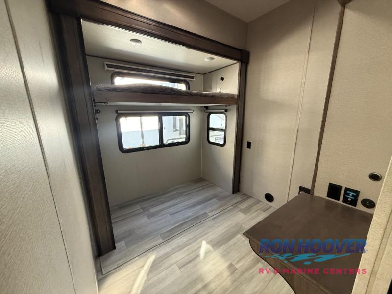 2023 GRAND DESIGN 378MBS - Image 11