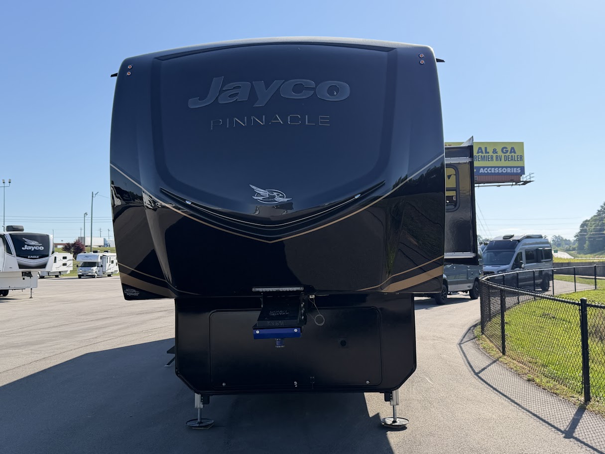 2026 JAYCO PINNACLE 38FBRK - Image 2