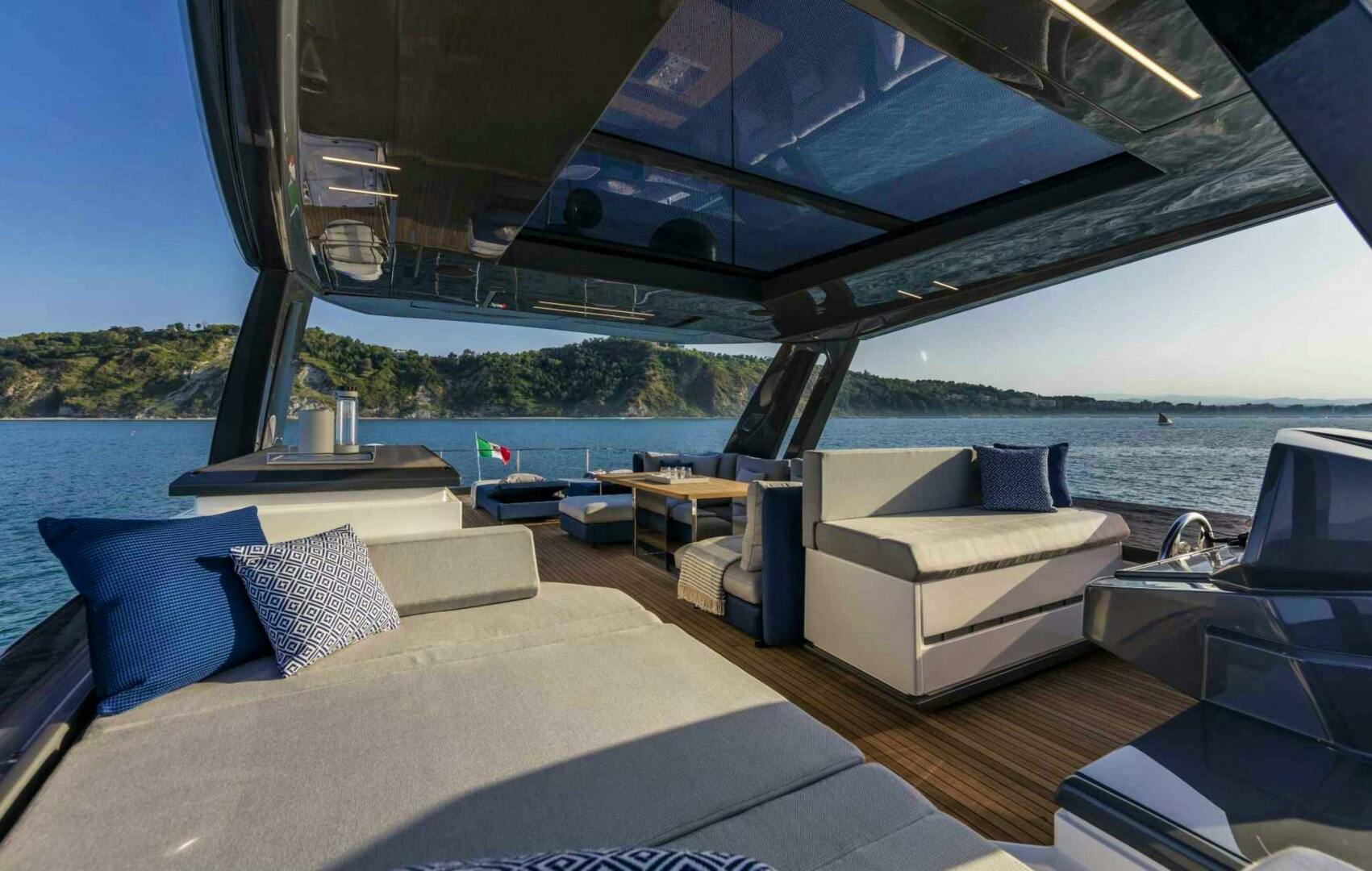 2019 Ferretti Yachts Ferretti 780 Base - Image 10